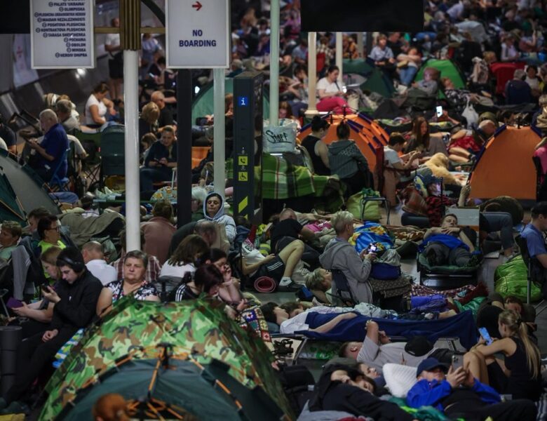 Атака РФ: в метро Києва переховувалась рекордна кількість людей