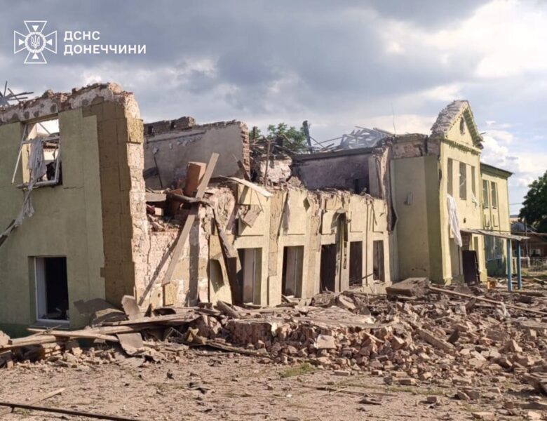 Авіаудар по Слов’янську: є жертва і поранені