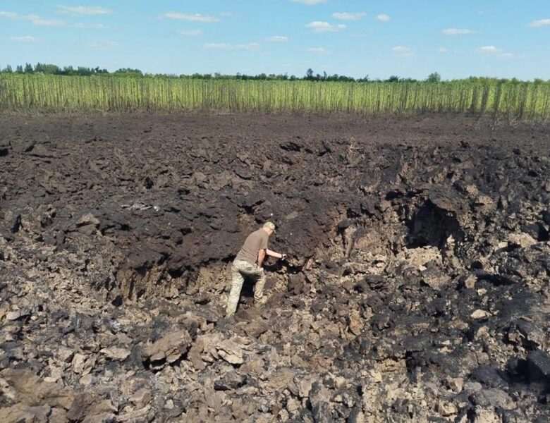 Балістика з КНДР: знайдено вирву від другої ракети