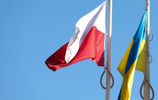 Більшість поляків виступає проти вступу України до ЄС – опитування