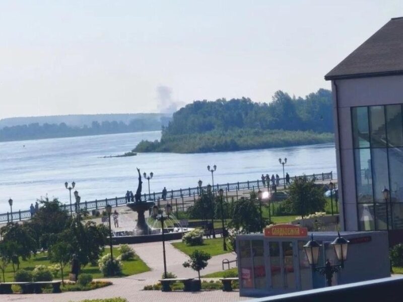 Дрони атакували базу пального Росрезерву за 2000 км від кордону Україною