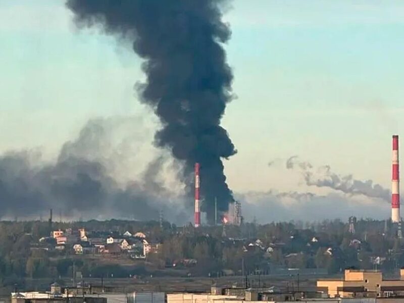 Дрони атакували один з найбільших НПЗ РФ і порти