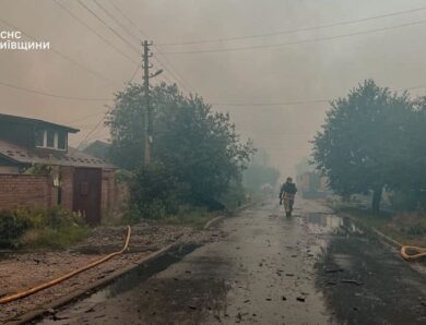 Евакуація у Вишневому: через загрозу вибухів вивезли понад 500 людей