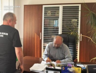 Голова сільради отримав 7 років тюрми за розтрату грошей для школи