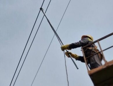 Херсон та область знеструмлені після атак РФ