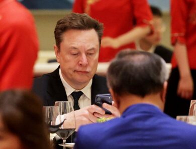 Маск втратив близько $500 млрд за місяць