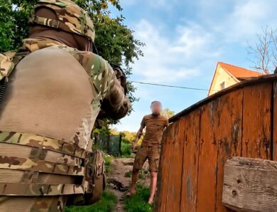 На Вінниччині СЗЧ-шник сокирою відбивався від представників групи розшуку