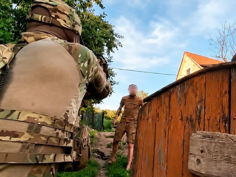 На Вінниччині СЗЧ-шник сокирою відбивався від представників групи розшуку