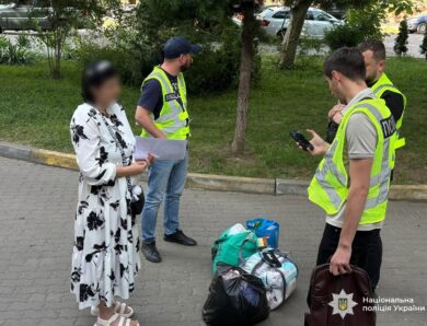 На Закарпатті жінка за 20 тисяч доларів продала немовля