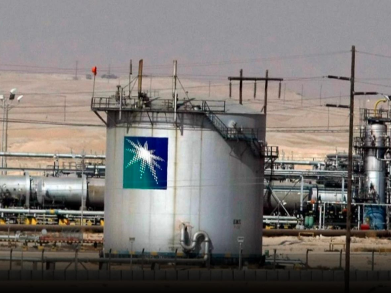 Нафтовий гігант Saudi Aramco зупинив НПЗ після атаки хуситів