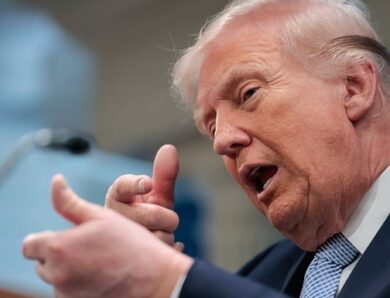 Нещадно бомбити: Трамп заявив, що дав інструкції на випадок свого вбивства