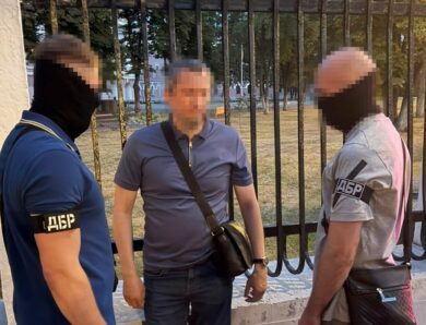 Підкуп НАЗК: арештували начальника Держгеокадастру на Львівщині