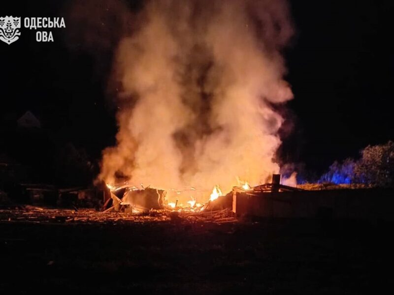 РФ масовано атакували Одещину, є постраждалі