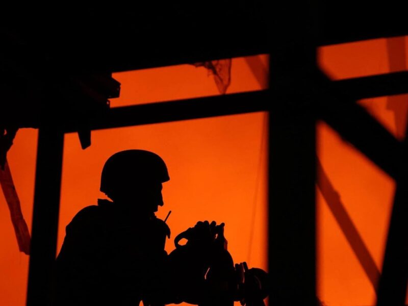 РФ поцілила в підстанцію швидкої допомоги в Києві