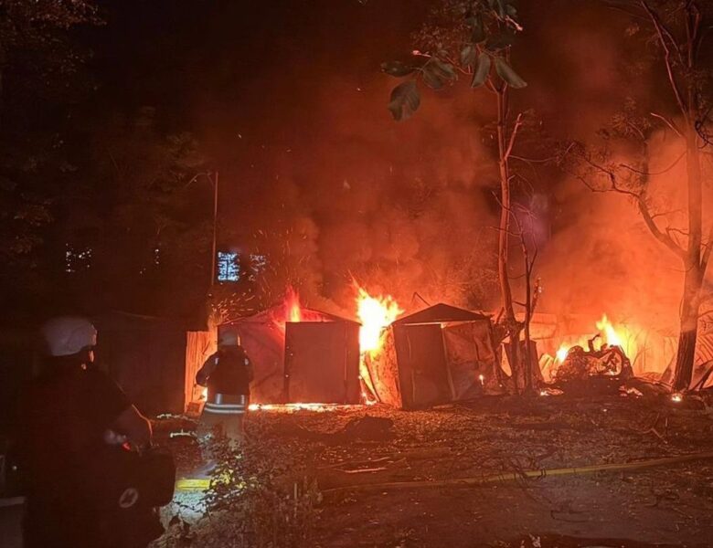 РФ завдала удару по Одесі: спалахнули пожежі