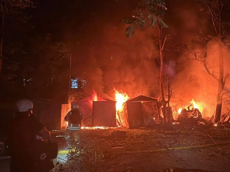 РФ завдала удару по Одесі: спалахнули пожежі