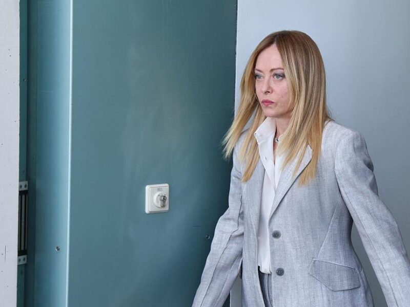 Рим спростував чутки про блокування допомоги Києву