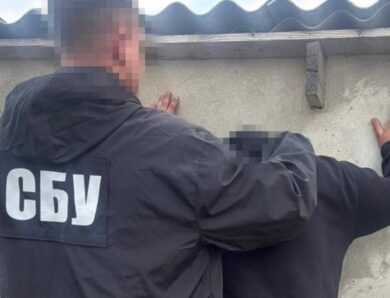 Росія видає своїх агентів за працівників СБУ: як діє шахрайська схема