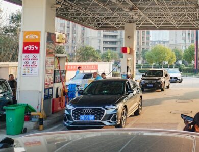 Росіянам пропонують заправляти авто в Китаї – соцмережі