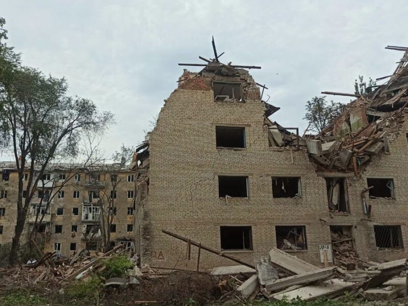 Росіяни атакували Слов&rsquo;янськ двома авіабомбами