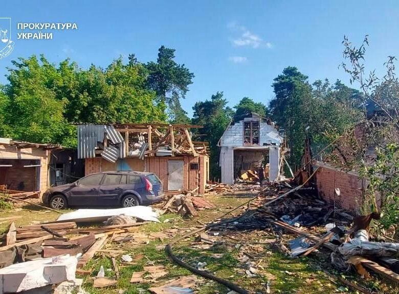 Росіяни вбили дроном дитину і трьох дорослих на Сумщині