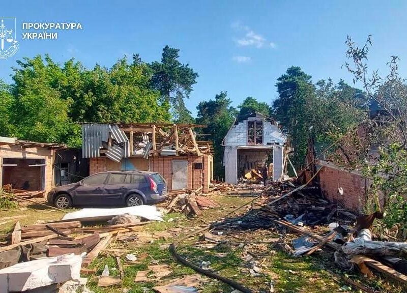 Росіяни вбили дроном дитину і трьох дорослих на Сумщині