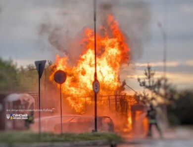 Росіяни вдарили по АЗС у Сумах
