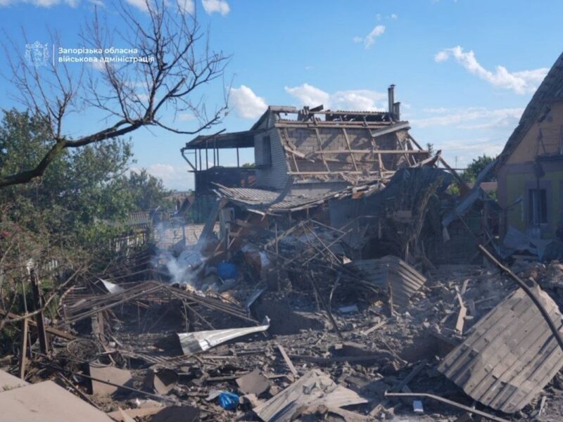 Російські КАБи атаркували Запоріжжя: поранено трьох жінок