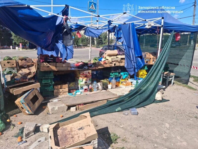 Російський дрон вдарив по овочевому кіоску в Запоріжжі: троє поранених