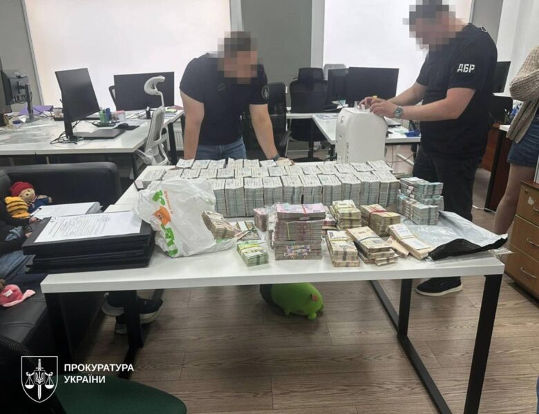 Розслідується привласнення коштів під час закупівлі дронів на майже 7 млрд