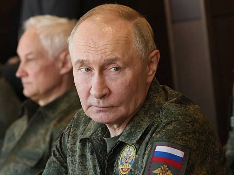 Силовики закликали Путіна ввести воєнний стан після виборів у Думу