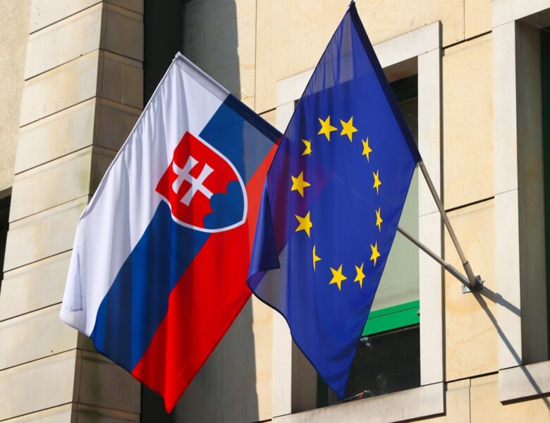 Словаччина обмежила видачу віз росіянам