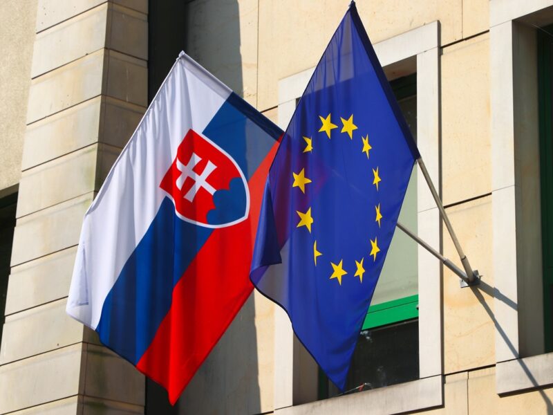 Словаччина обмежила видачу віз росіянам