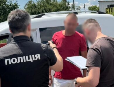 Судитимуть військового, який за $20 тисяч “продавав” тилову посаду