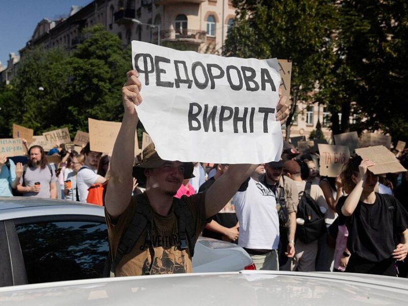 Технократи проти генералів. Звільнення Федорова