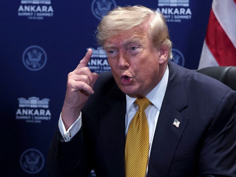 Трамп анонсував нові удари по Ірану