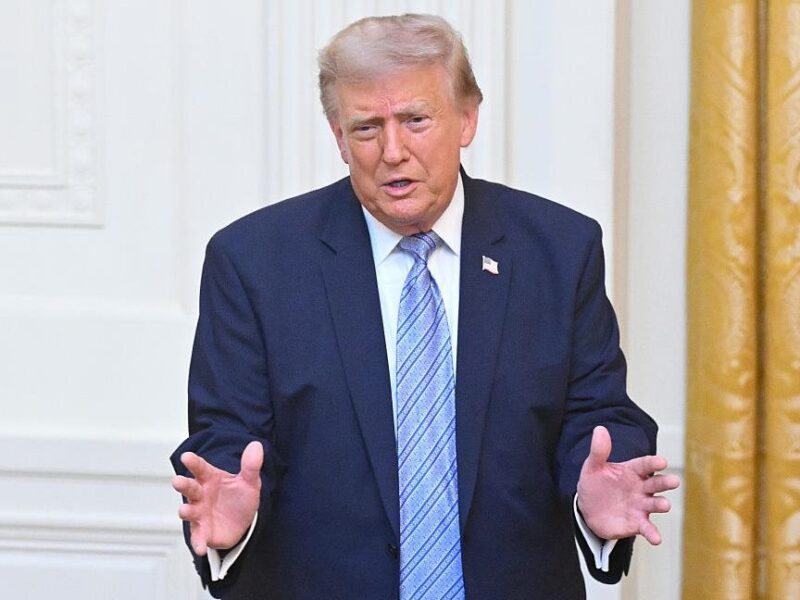Трамп закликав змінити “пекельні санкції” проти РФ