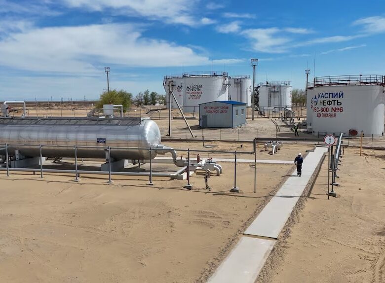 У Казахстані різко впав видобуток нафти після атак дронів – ЗМІ
