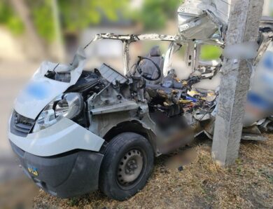 У Херсоні дрони РФ поцілили в маршрутку та авто, є жертви