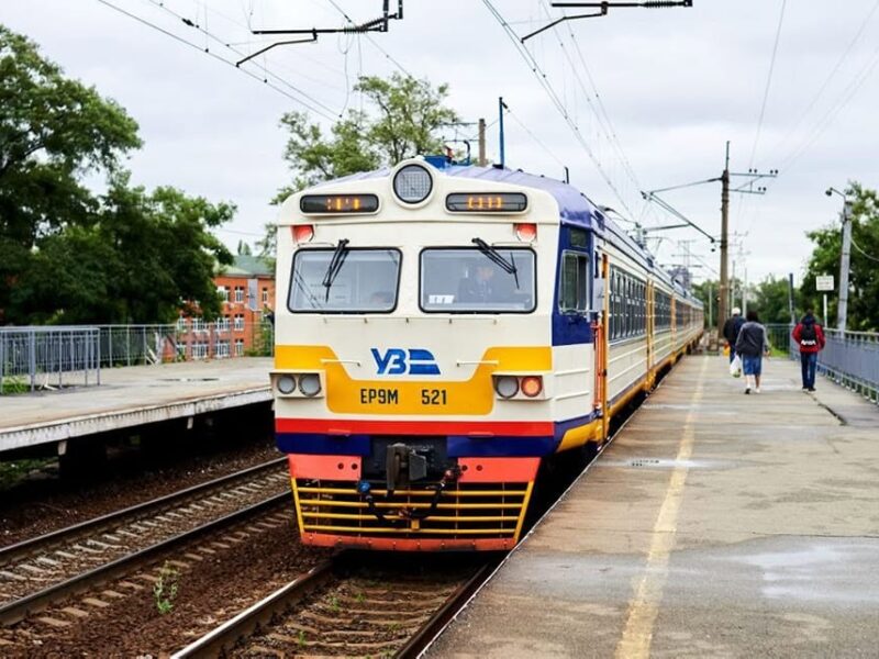 У Києві різко подорожчає проїзд у міській електричці