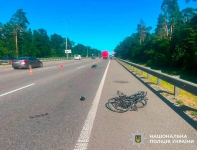 У Києві в ДТП загинув неповнолітній велосипедист