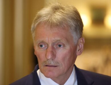 У Кремлі зреагували на інформацію про візит глави ФБР