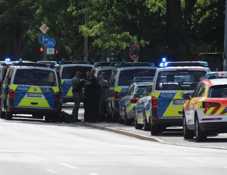 У Німеччині озброєний чоловік захопив заручників у банку