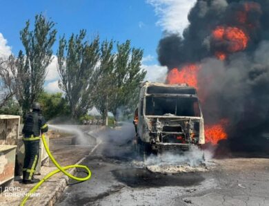 У Слов’янську дрон атакував вантажівку з пальним на АЗС