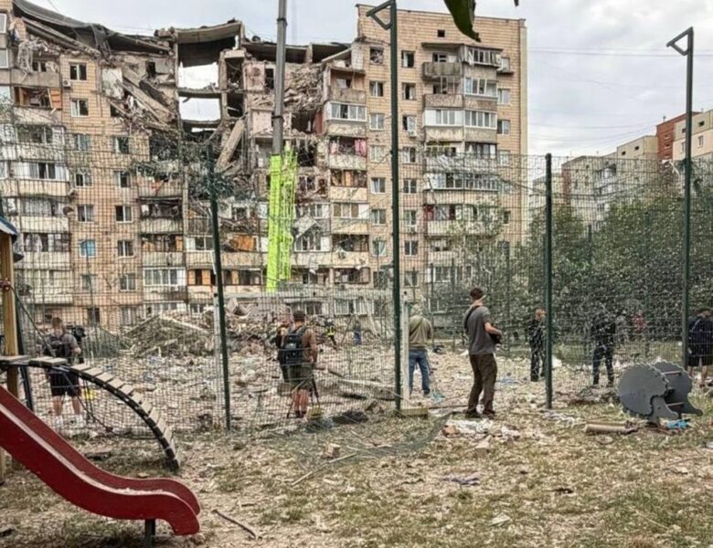 Удар Росії по Києву: зростає кількість загиблих