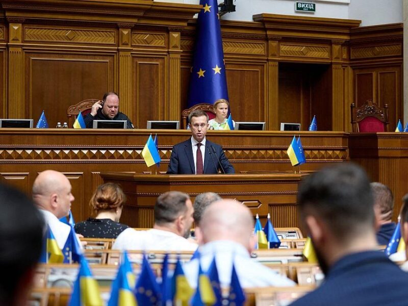 Україна місяць буде без міністра оборони – нардеп