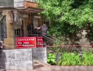 В Одесі затримали чоловіка, який у перукарні захопив заручників