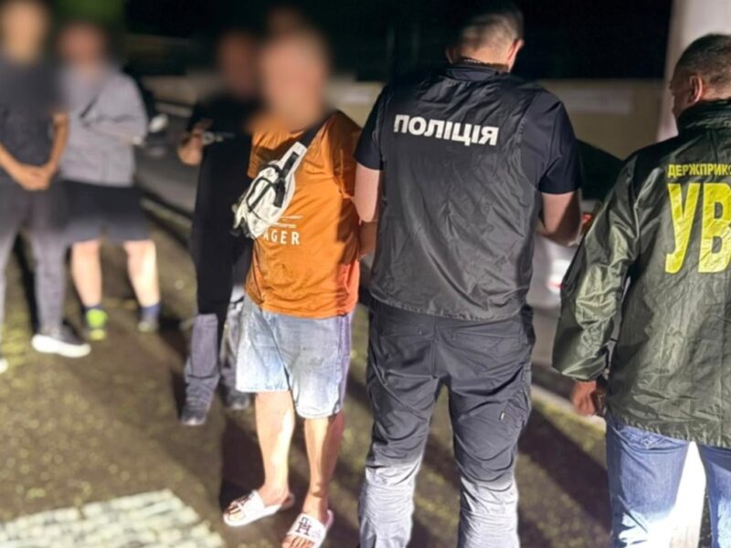 В Одеській області ухилянти тікали за кордон під виглядом моряків