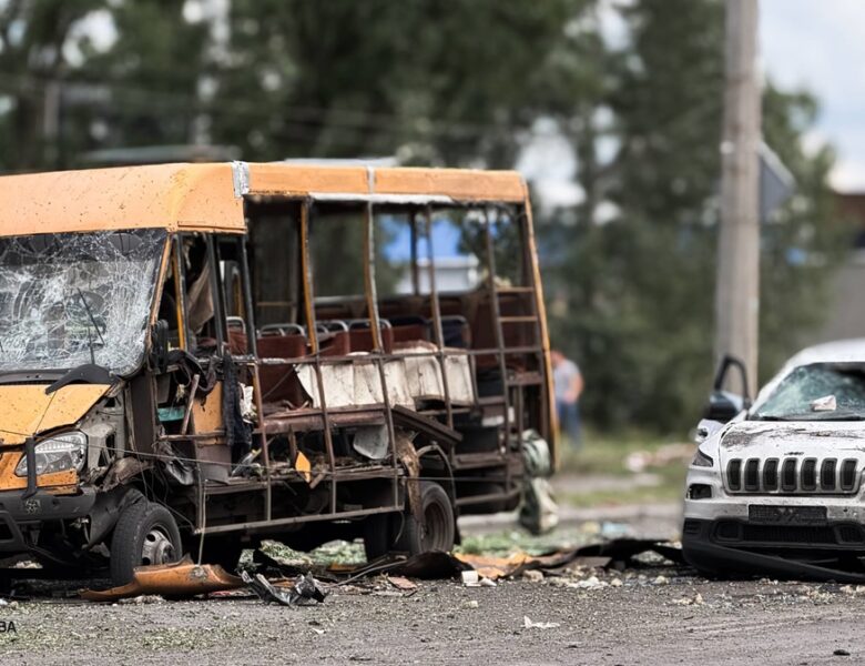 Ворог скинув на Суми три КАБи, є жертви