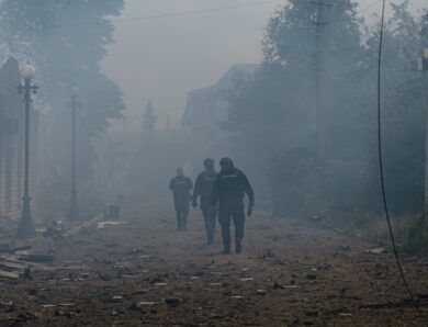 До ліквідації наслідків атаки на Київщині залучені понад 1000 рятувальників і поліцейських